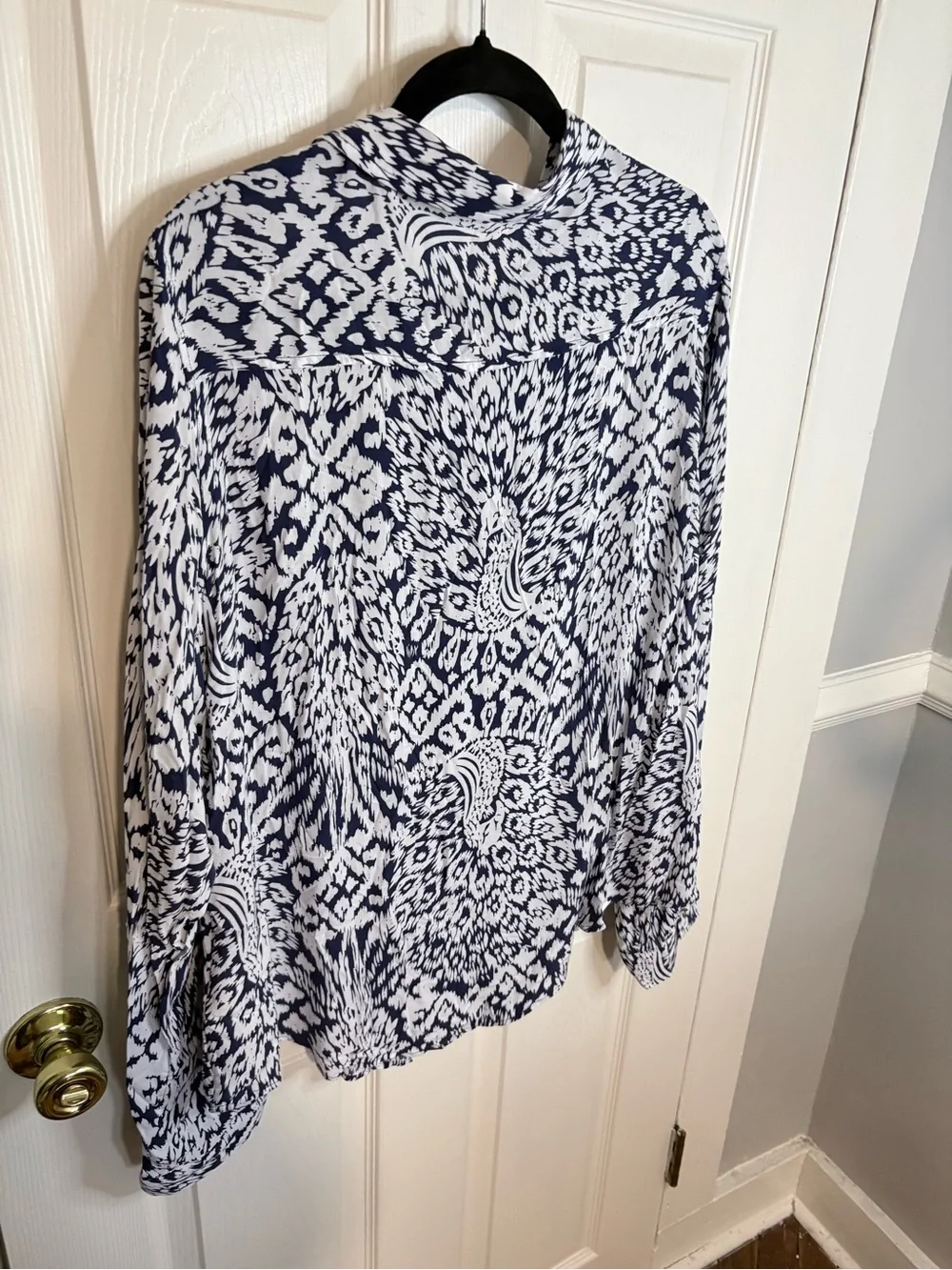 Lilly Pulitzer Sea View Button Down Shirt Pineapple Party Print Blue White XL - Picture 8 of 10